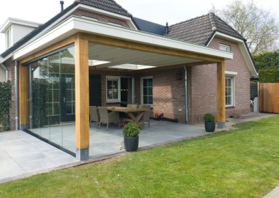 Veranda eiken met wit balken plafond 15 Nederasselt