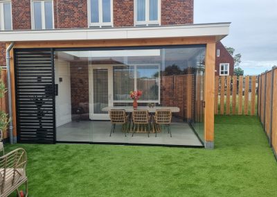 Veranda  Douglas met Shutters en glazen schuifdeuren Gemert 1