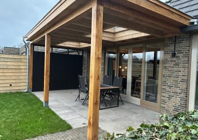Veranda  Eiken met balkenplafond 28 Veghel