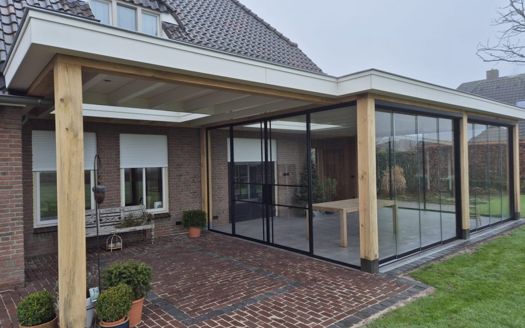 Eiken Veranda met Standaard- en Steellook glazen schuifdeuren 7 Ledeacker